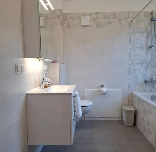 Haus Am Walde Apartamento *